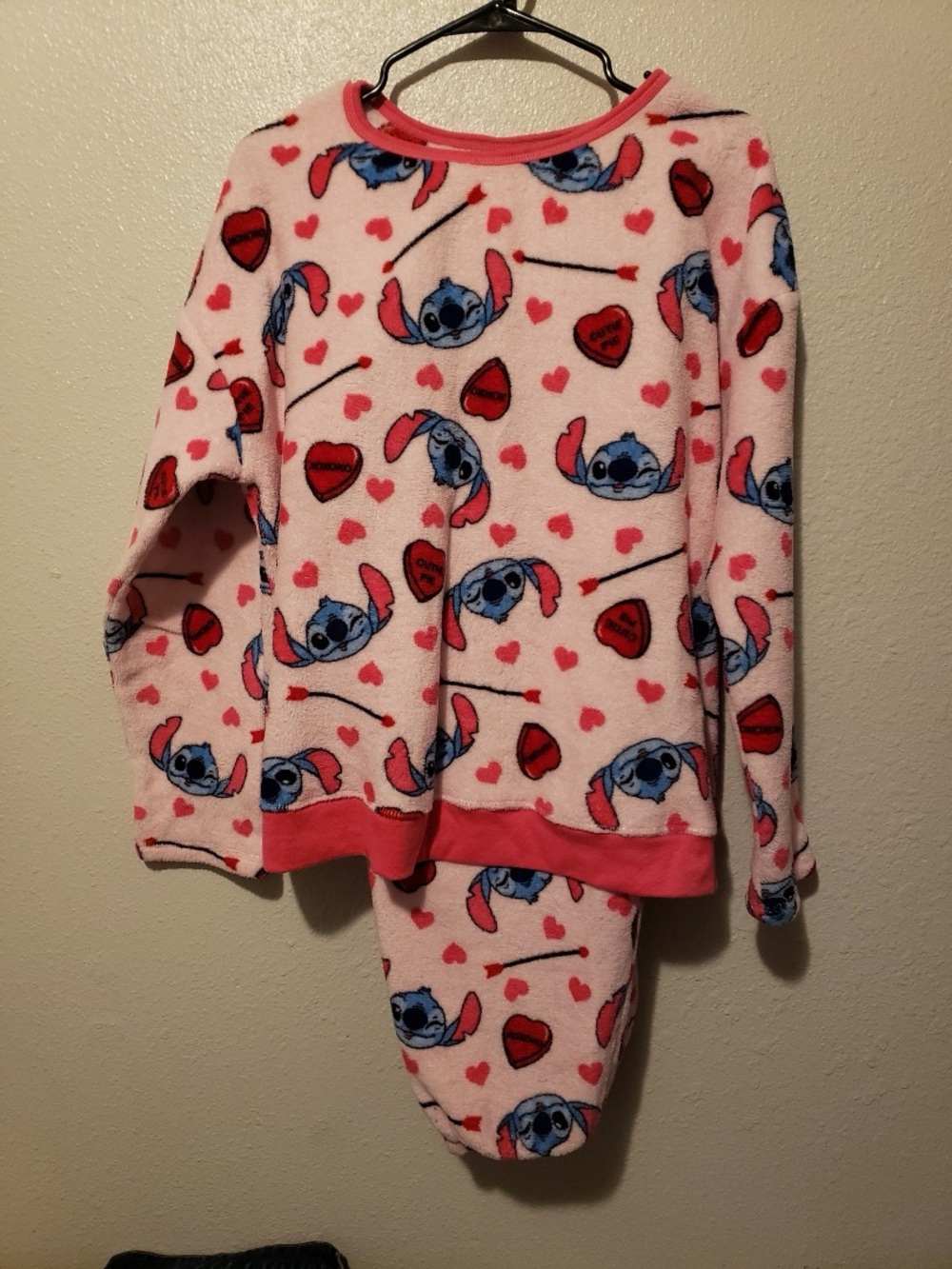 Kids Pink Character Fleece Pajama Set - Blue Character Print